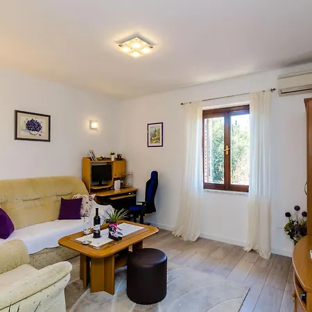 Veronika Apartamento